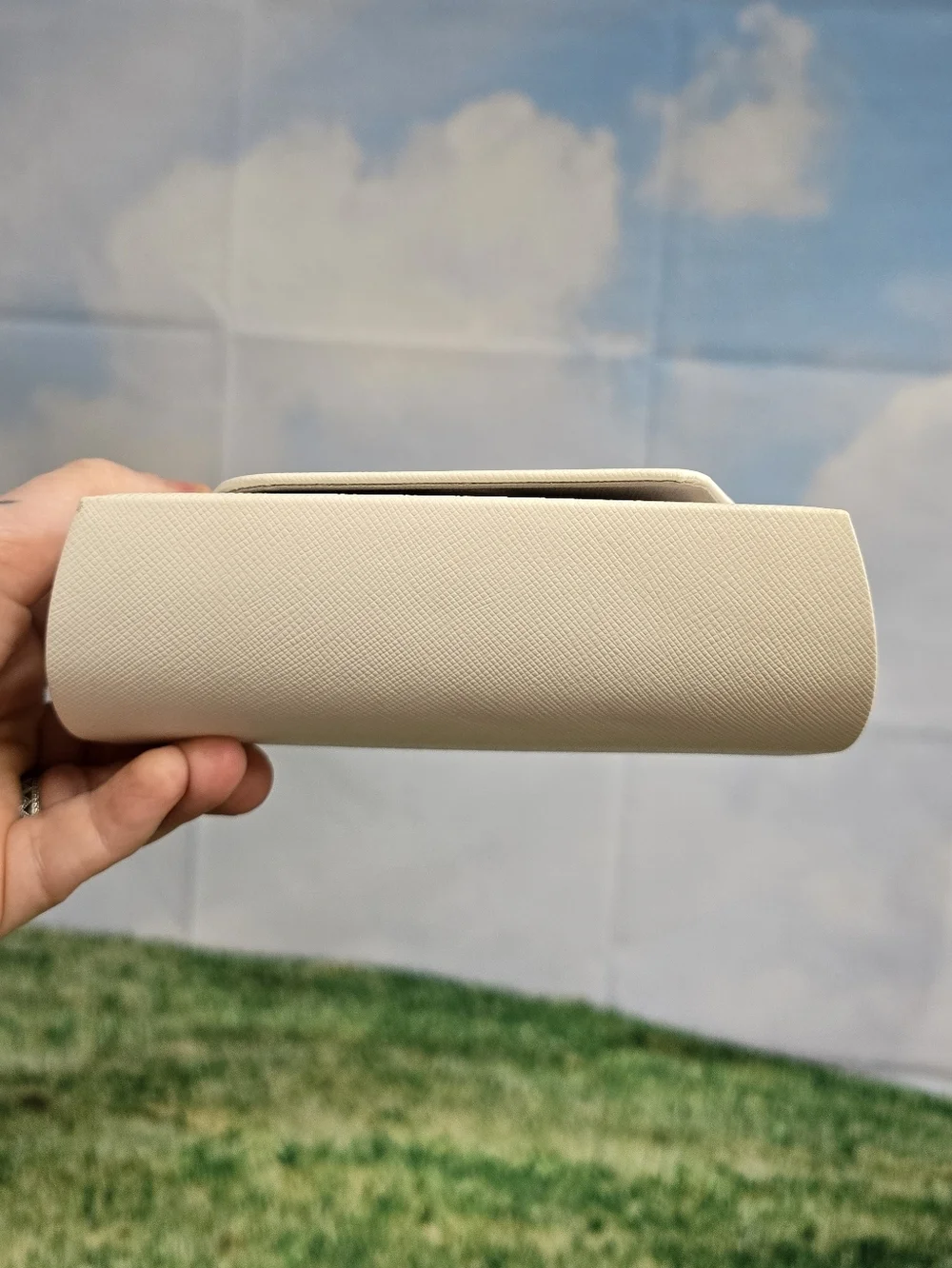 Michael Kors Textured Leather Snap Button Glasses Hardcase & Cleaning Cloth NEW